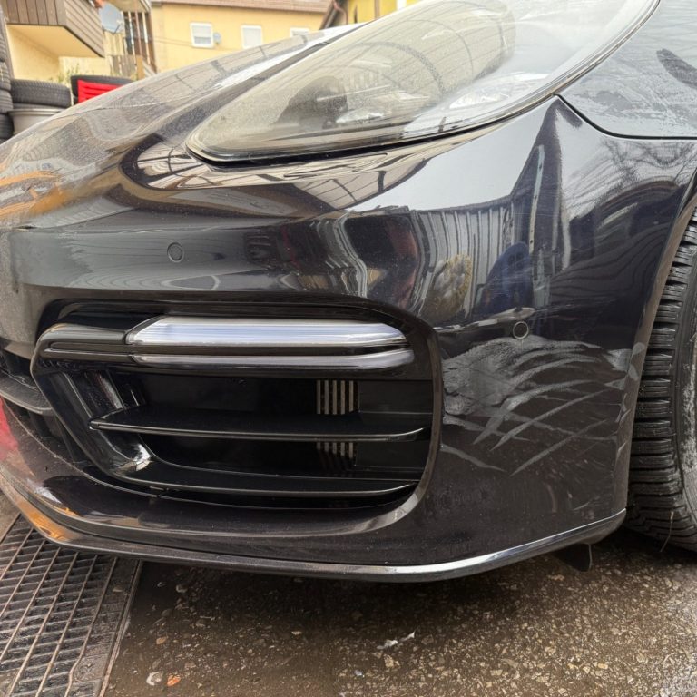 Vermeintlich kleiner Fahrzeugschaden mit hohen Reparaturkosten nach einem Unfall in Backnang